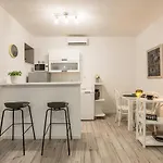 Old Town Split Apartment 7