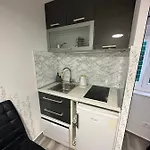 Tiny Dream - Old Town Rooms Split