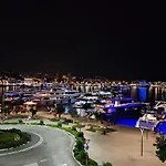 Sun And Sea Deluxe Apartments