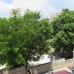 Split Apartments B