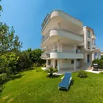 The Beach Apartments