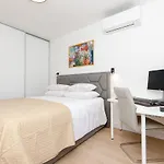 Modern Living Apartment Airy