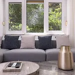 Luxury Apartment A\'More