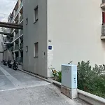 Large Apartment Felicita Near Center