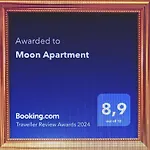 Moon Apartment