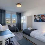 Sundowners Apartment, 52Qm, Double & Single Bed, 10 Min From Old Town Of Split