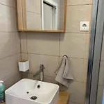 Nia Apartment