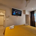 Luxury Spacious Apartment Maringo