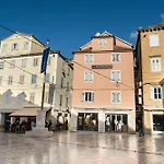 Split City Centre Room