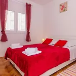 Apartment Andela 2Bdrs & Free Wifi