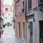 Apartment And Room Old Town