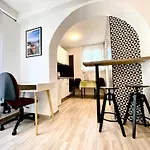 Velin Apartment