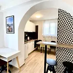 Velin Apartment