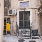 Downtown Hostel