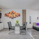 Apartment Slavica-New-With Jacuzzi