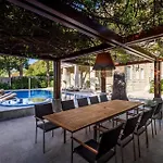 Villa Meje Split Heated Pool, Jacuzzi, Sauna