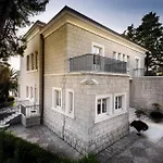 Villa Meje Split Heated Pool, Jacuzzi, Sauna
