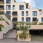 Enjoyer - Seafront Apartment With Private Heated Pool And Terrace