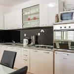 Apartment Ana
