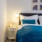 Luxury Lifestyle Rooms