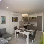 Lux Apartment Draga With Balkony