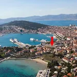 Lux Apartment Draga With Balkony