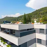 Stunning Kasuni Beach Apartments In Split