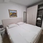 Apartment Bart