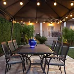 Sunny Garden Lux
