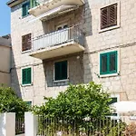 Apartment Centre In Stone House