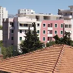 Split Holidays 16