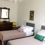 Luxury Suite Jasmin-Two Bedroom Suite With Hot Tub