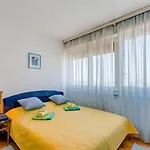 Studio Apartment Ecija St