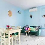 Blue Dreams Apartments In The Old Town With A Sea View