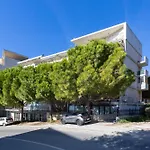 Apartment Paolo By The Beach Znjan