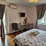 Tomadi Residence
