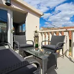 Villa Varos