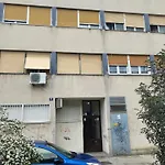 Sundowners Apartment, 52Qm, Double & Single Bed, 10 Min From Old Town Of Split