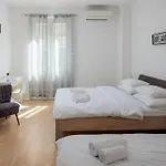 Lux Split Centre Apartments