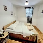 Apartment Sol-1 In Old Part Of City Centar