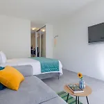 Side By Side Apartments