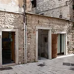 Cecilija Apartmani