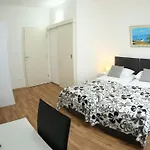 A&M Apartment And Rooms