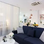 Luxury Studio Arc
