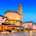 Lux Cindro Studio In Split Center