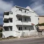 Apartment Lidija