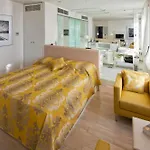 Riva And Diocletian Apartments