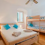 Lct Alberti Palace Apartment
