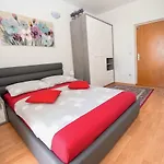 Apartment Donella