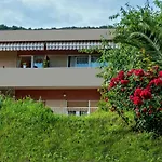 Apartments Emi
